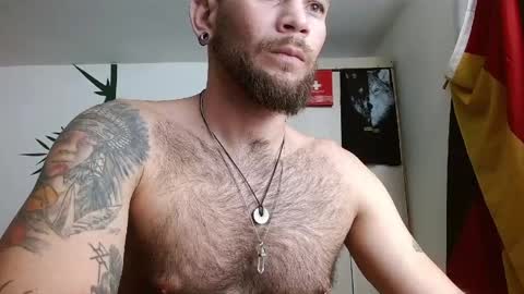 Logan - INDEPENDET MODEL online show from 31, 3, 2026