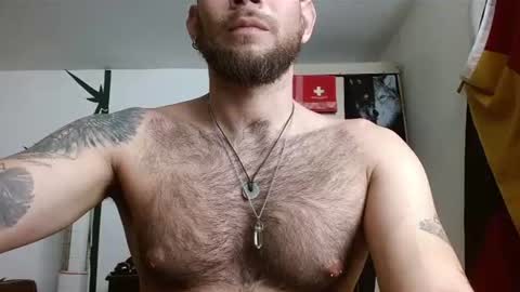 Logan - INDEPENDET MODEL online show from 22, 6, 2026