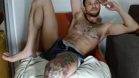 Logan - INDEPENDET MODEL online show from 4, 8, 2026