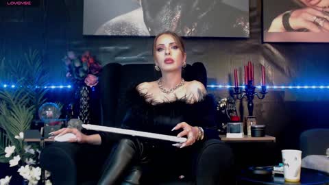 Dominatrix Eve online show from 11, 1, 2025