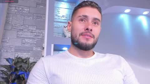 dominic de luca online show from 3, 5, 2026