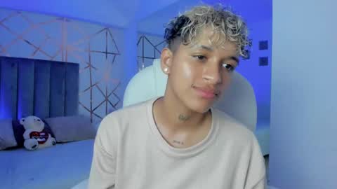 Snapshot of dominick_joness chatting on 9, 1, 2025 Dominick online show from 9, 1, 2025