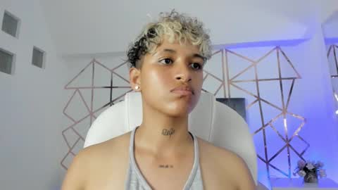 Snapshot of dominick_joness chatting on 11, 1, 2025 Dominick online show from 11, 1, 2025