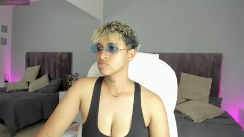 Snapshot of dominick_joness chatting on 19, 1, 2025 Dominick online show from 19, 1, 2025