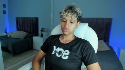 Snapshot of dominick_joness chatting on 26, 1, 2025 Dominick online show from 26, 1, 2025