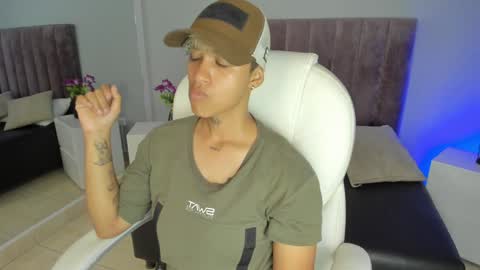 Snapshot of dominick_joness chatting on 28, 1, 2025 Dominick online show from 28, 1, 2025