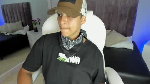 Snapshot of dominick_joness chatting on 29, 1, 2025 Dominick online show from 29, 1, 2025