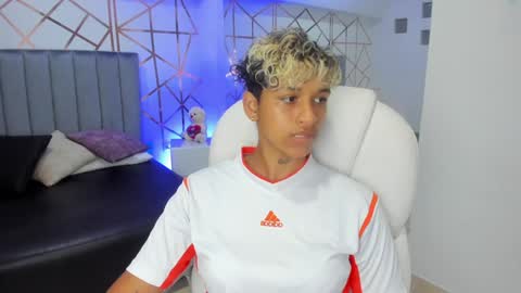 Snapshot of dominick_joness chatting on 3, 2, 2025 Dominick online show from 3, 2, 2025