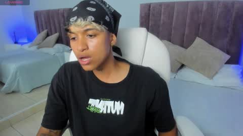 Snapshot of dominick_joness chatting on 11, 2, 2025 Dominick online show from 11, 2, 2025