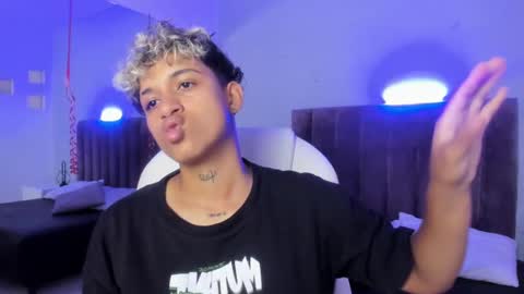 Snapshot of dominick_joness chatting on 19, 2, 2025 Dominick online show from 19, 2, 2025