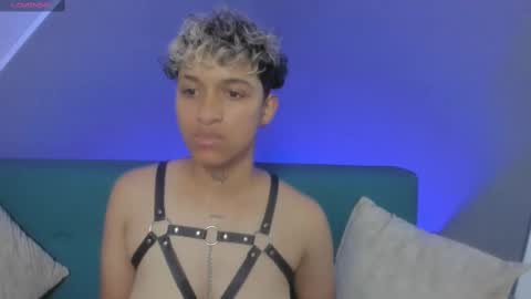 Snapshot of dominick_joness chatting on 1, 3, 2025 Dominick online show from 1, 3, 2025