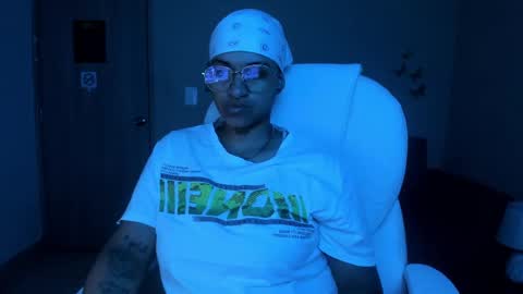 Snapshot of dominick_joness chatting on 4, 10, 2025 Dominick online show from 4, 10, 2025