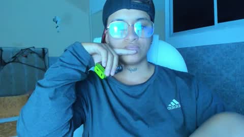 Snapshot of dominick_joness chatting on 15, 10, 2025 Dominick online show from 15, 10, 2025