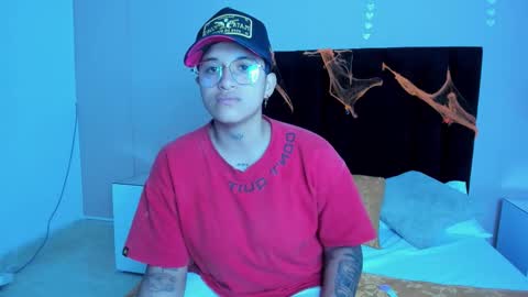 Snapshot of dominick_joness chatting on 16, 10, 2025 Dominick online show from 16, 10, 2025