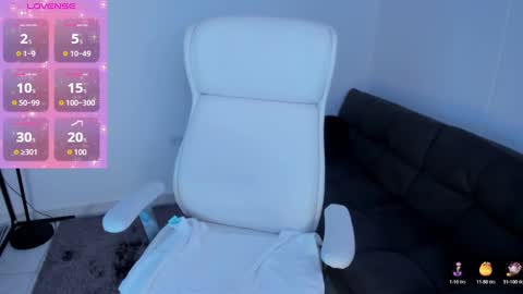 Snapshot of dominique_21x chatting on 11, 3, 2025 DOMINIC online show from 11, 3, 2025