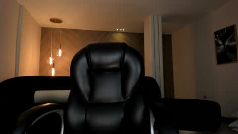 Snapshot of dominiquevega_ chatting on 15, 12, 2024 Dominique online show from 15, 12, 2024