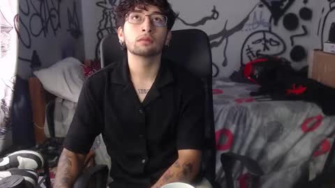 Snapshot of dominus_kane chatting on 21, 12, 2025 dominus_kane online show from 21, 12, 2025