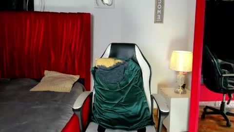 dominyck_ online show from 31, 5, 2026