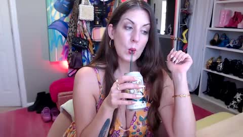 DommeTomorrow online show from 8, 9, 2025