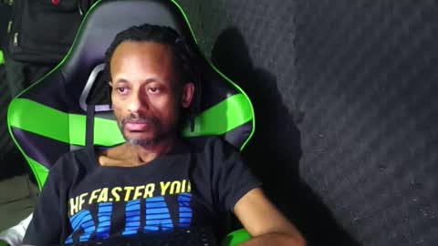 Snapshot of dondiego5511 chatting on 6, 3, 2026 dondiego5511 online show from 6, 3, 2026