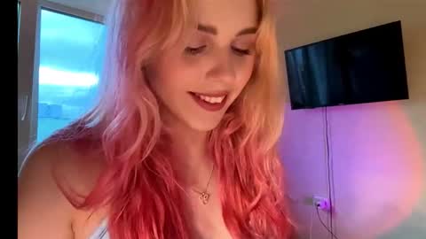 Karolina online show from 23, 10, 2025