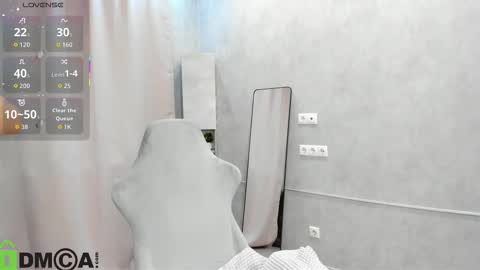 Snapshot of donnaaa_evans chatting on 19, 12, 2025 Donna On GMT2 Mon-Fri 3-9 AM online show from 19, 12, 2025