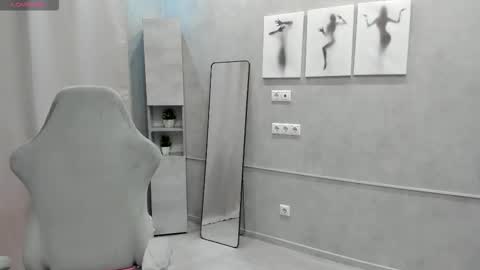 Snapshot of donnaaa_evans chatting on 12, 3, 2026 Donna On GMT2 Mon-Fri 3-9 AM online show from 12, 3, 2026