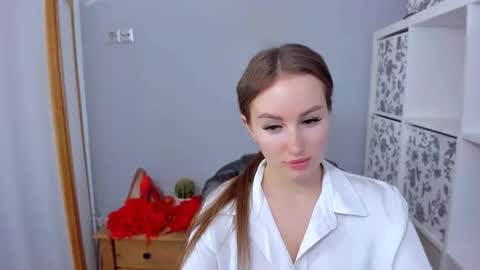 DonnaSensual online show from 2, 11, 2025