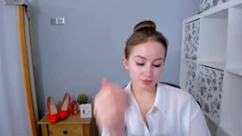 DonnaSensual online show from 20, 11, 2025