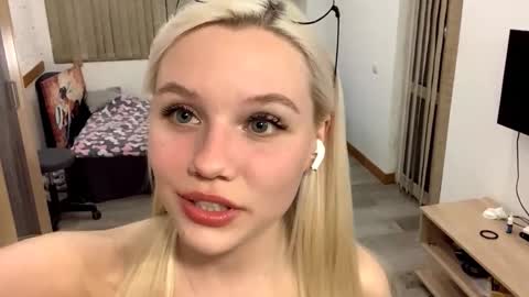 Stella online show from 30, 10, 2025