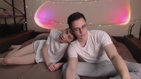 Snapshot of dontknowloool chatting on 8, 3, 2025 EliotKenny online show from 8, 3, 2025