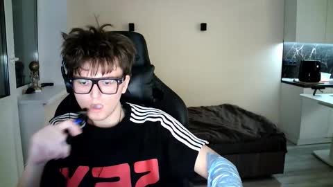 Snapshot of dopeboy277 chatting on 4, 11, 2025 dopeboy277 online show from 4, 11, 2025