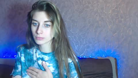 Snapshot of dora_blue_eyed chatting on 9, 12, 2024 Dora online show from 9, 12, 2024