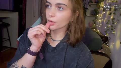 Snapshot of dorfmatratze_ chatting on 23, 12, 2024 Alice online show from 23, 12, 2024