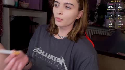 Snapshot of dorfmatratze_ chatting on 8, 1, 2025 Alice online show from 8, 1, 2025