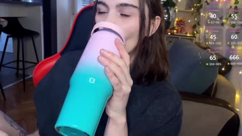 Snapshot of dorfmatratze_ chatting on 31, 1, 2025 Alice online show from 31, 1, 2025