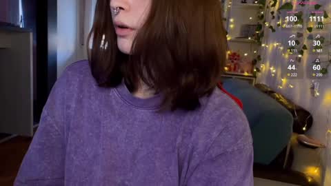 Snapshot of dorfmatratze_ chatting on 9, 2, 2025 Alice online show from 9, 2, 2025