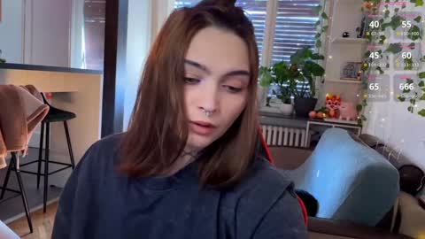 Snapshot of dorfmatratze_ chatting on 19, 2, 2025 Alice online show from 19, 2, 2025