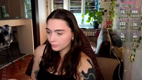 Snapshot of dorfmatratze_ chatting on 16, 10, 2025 Alice online show from 16, 10, 2025