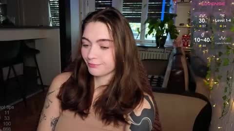 Snapshot of dorfmatratze_ chatting on 25, 10, 2025 Alice online show from 25, 10, 2025