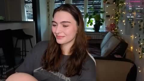 Snapshot of dorfmatratze_ chatting on 29, 11, 2025 Alice online show from 29, 11, 2025