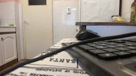 Snapshot of doriancretu95 chatting on 11, 3, 2025 menu below online show from 11, 3, 2025