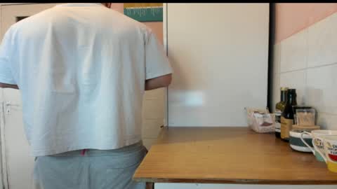 menu  below online show from 17, 5, 2026