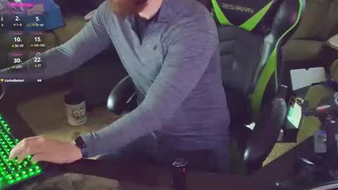 DotYourEyezez  online show from 18, 1, 2025