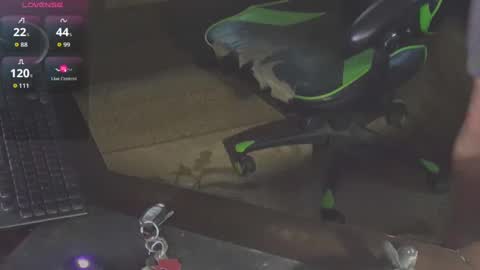 DotYourEyezez  online show from 2, 10, 2025