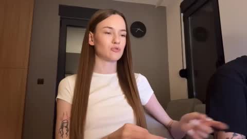 Snapshot of double_sun chatting on 17, 9, 2025 Alice and Mark online show from 17, 9, 2025