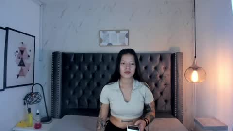 Vall  Lufan  online show from 2, 5, 2026
