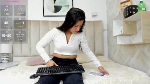Vall  Lufan  online show from 8, 7, 2026