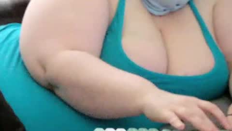 Snapshot of doublecherrybombxo chatting on 1, 7, 2026 Cherri online show from 1, 7, 2026