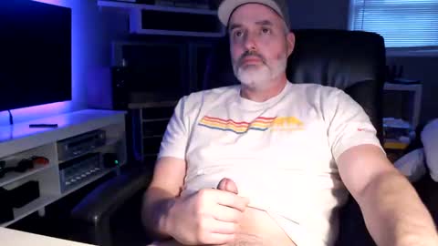 Snapshot of dr_dave20 chatting on 1, 1, 2025 dr_dave20 online show from 1, 1, 2025